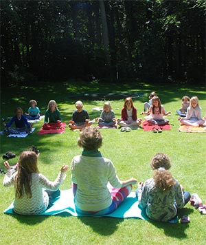 kinderyoga-01 kinderyoga-01